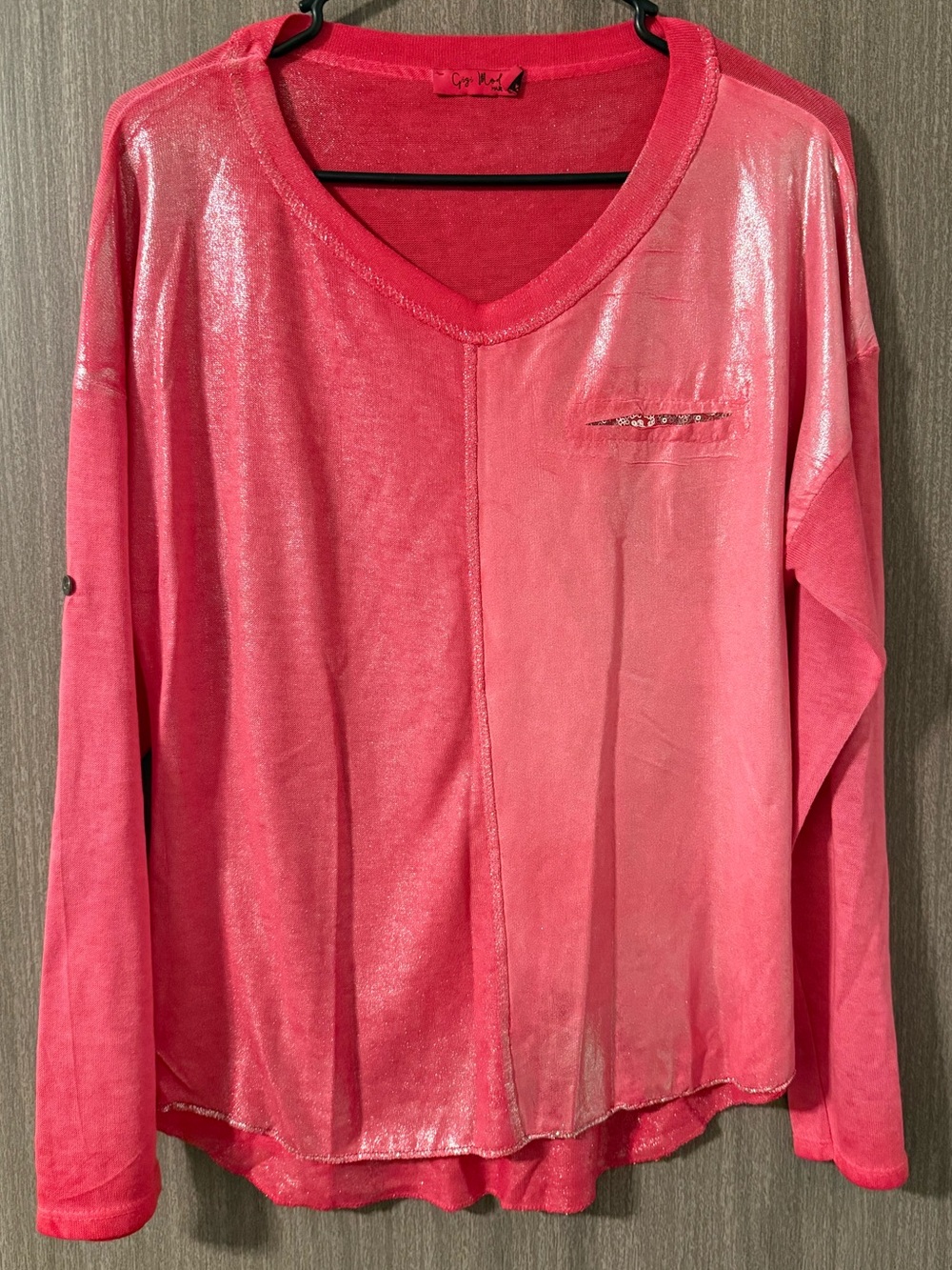 Gigi Moda Metallic Pink V-Neck Long Sleeve Top